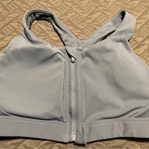 Athleta ultimate zip front bra D cup